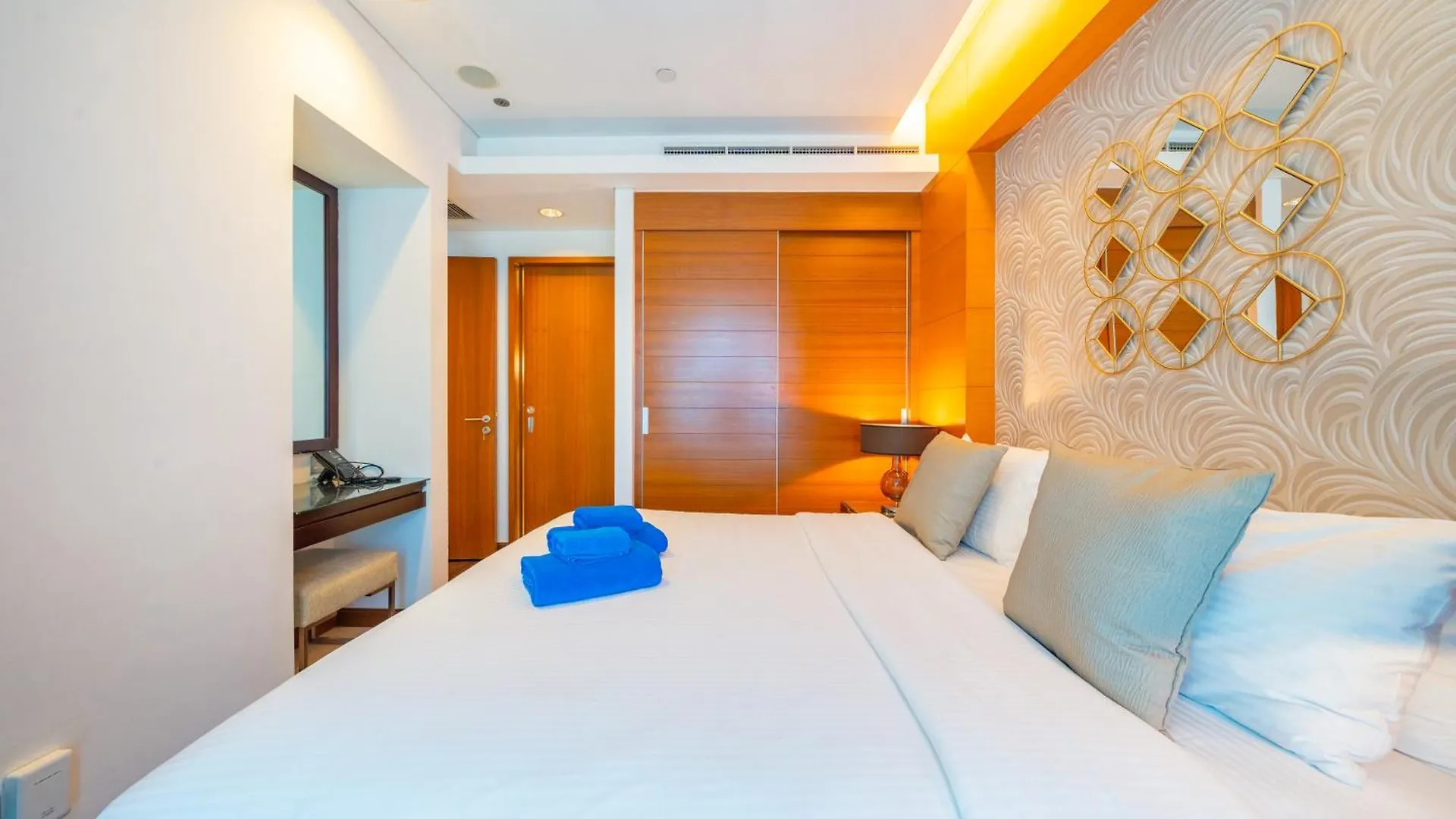 New Arabian -Address Emaar Fashion Avenue Apartment Dubai