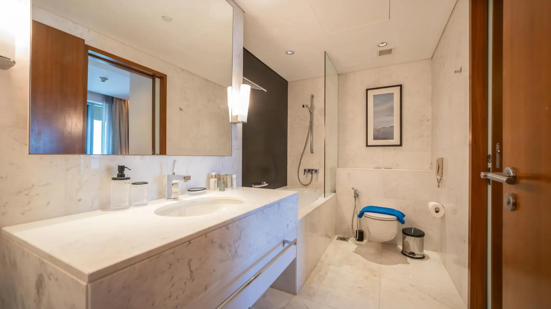 New Arabian -Address Emaar Fashion Avenue Apartment Dubai