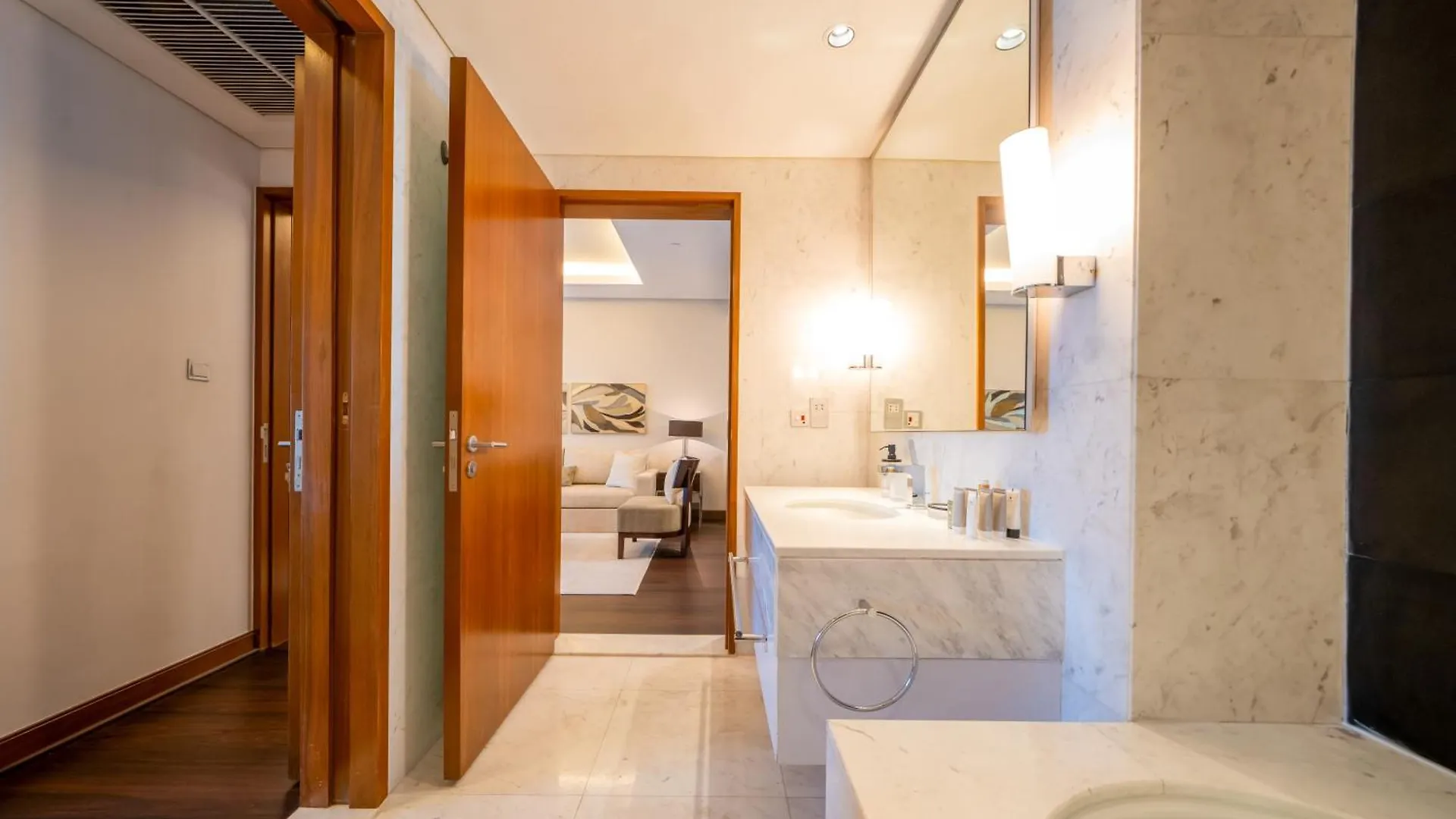 New Arabian -Address Emaar Fashion Avenue Apartment Dubai 0*,  United Arab Emirates